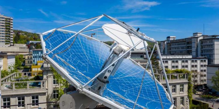 Prueban con éxito una mini-refinería solar que produce hidrocarburos a partir de luz y aire